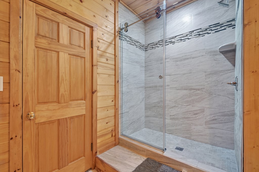 423 Laurel Creek Road