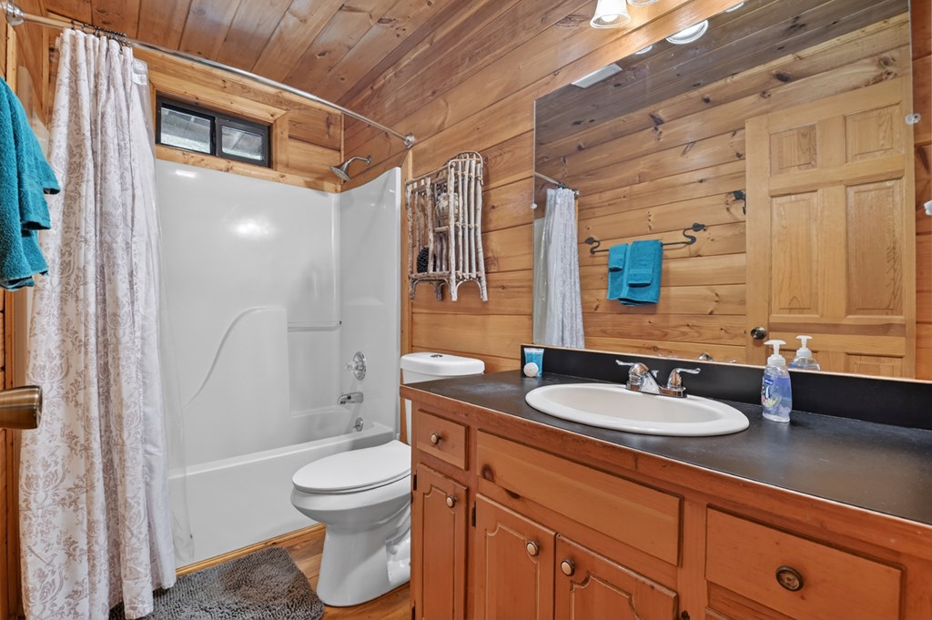 423 Laurel Creek Road