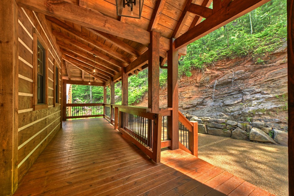454 Genessee Path