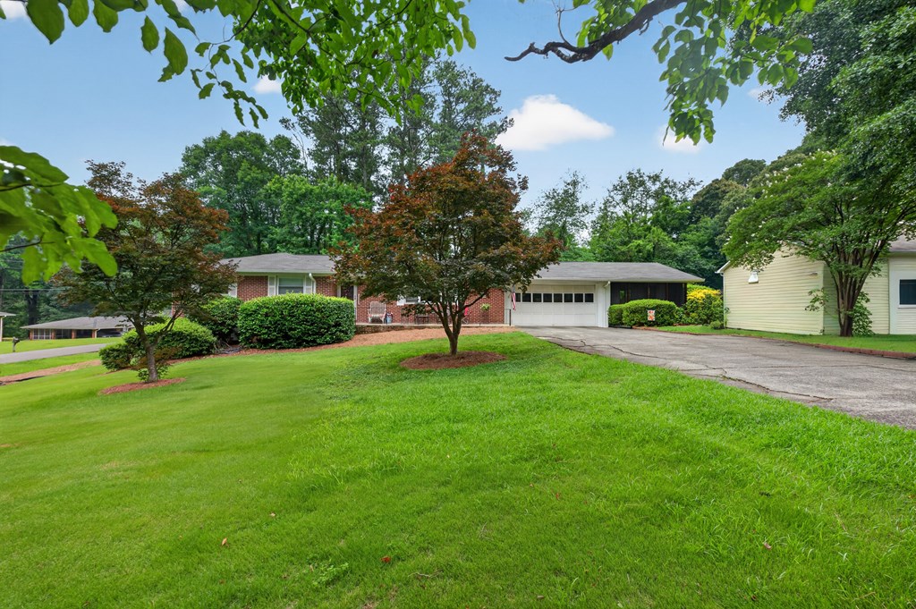 940 Chesterfield Drive