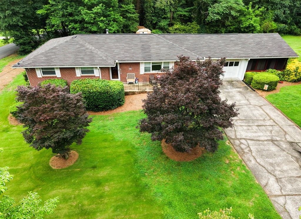 940 Chesterfield Drive