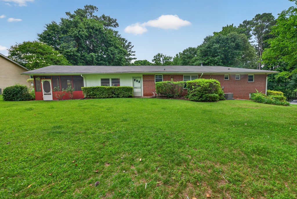 940 Chesterfield Drive