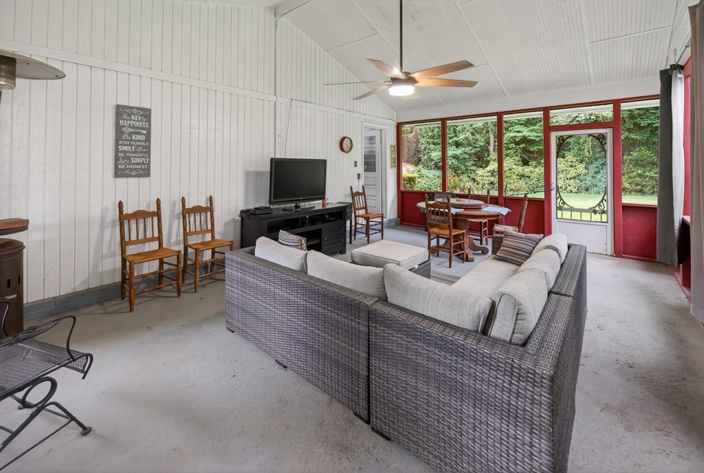 940 Chesterfield Drive