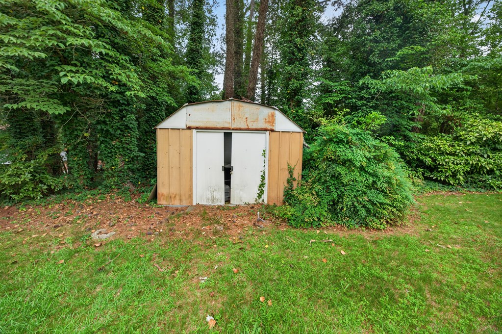 940 Chesterfield Drive