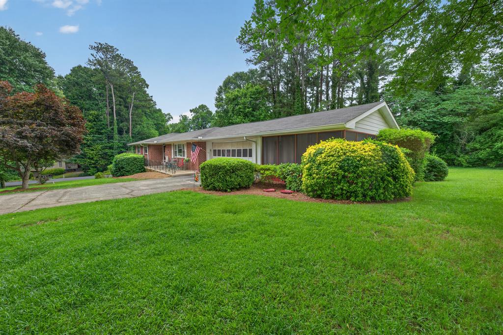 940 Chesterfield Drive
