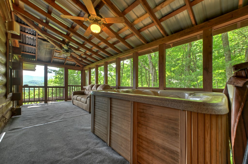 277 Hickory Nut Trail