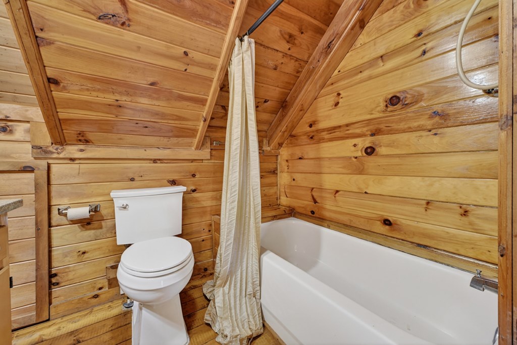 277 Hickory Nut Trail