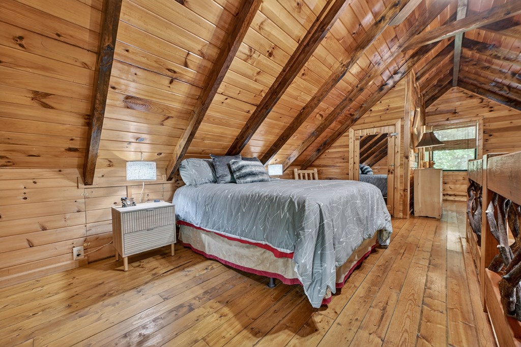 277 Hickory Nut Trail