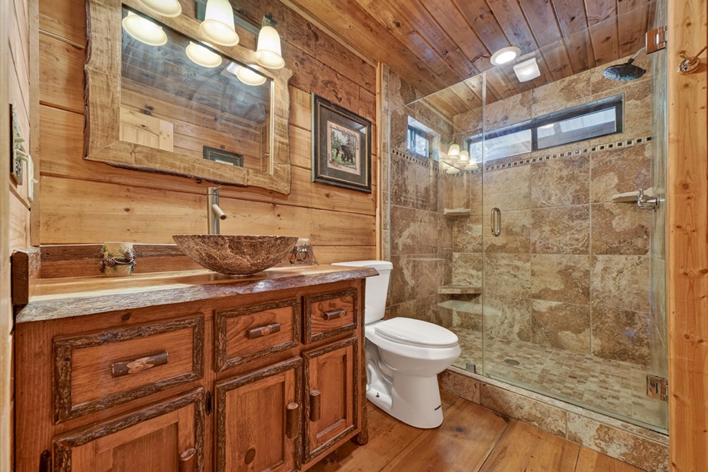 277 Hickory Nut Trail