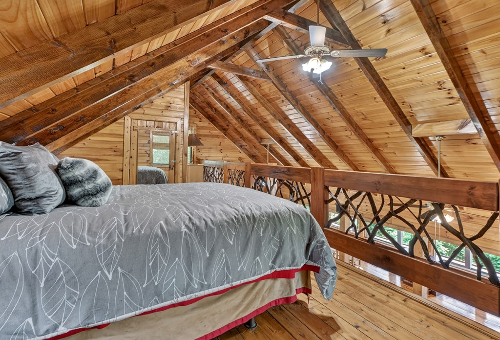 277 Hickory Nut Trail