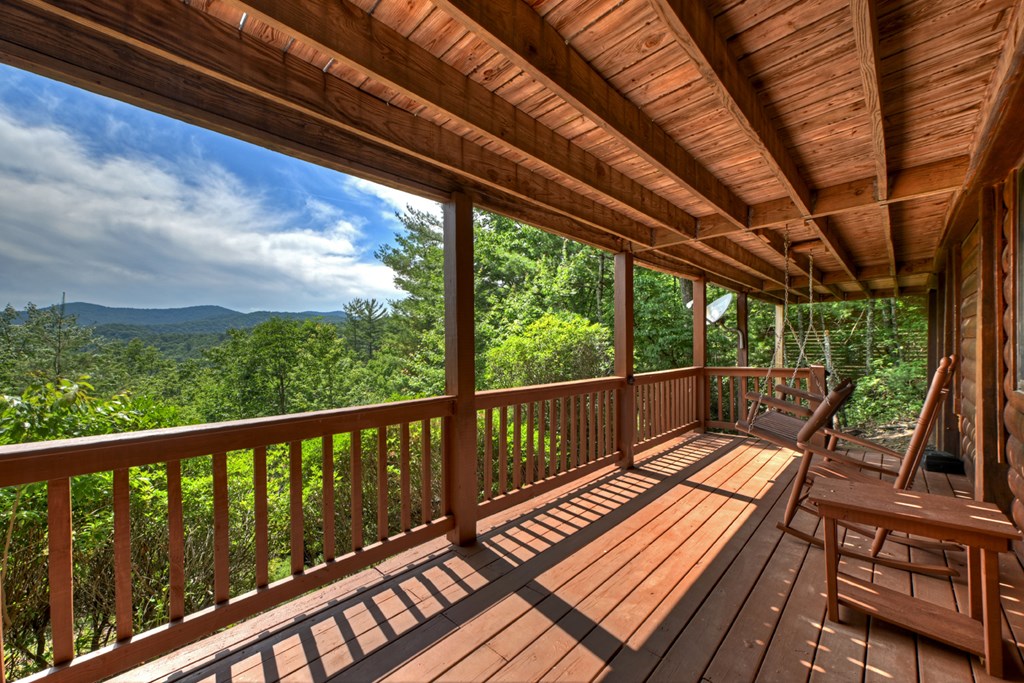 277 Hickory Nut Trail