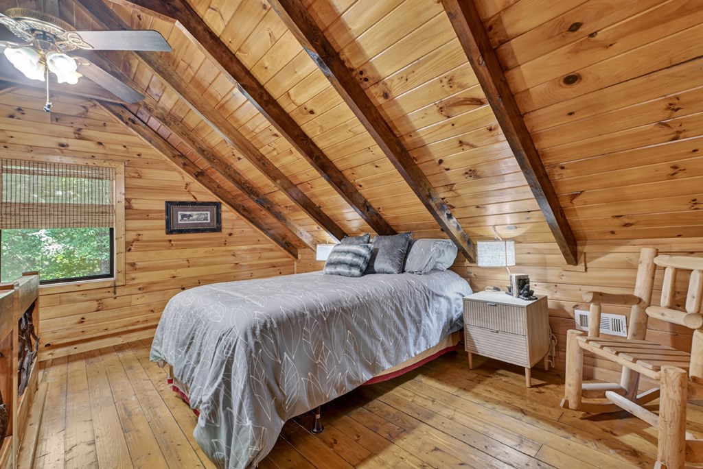 277 Hickory Nut Trail