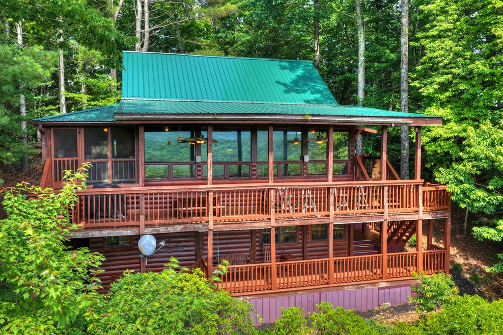 277 Hickory Nut Trail