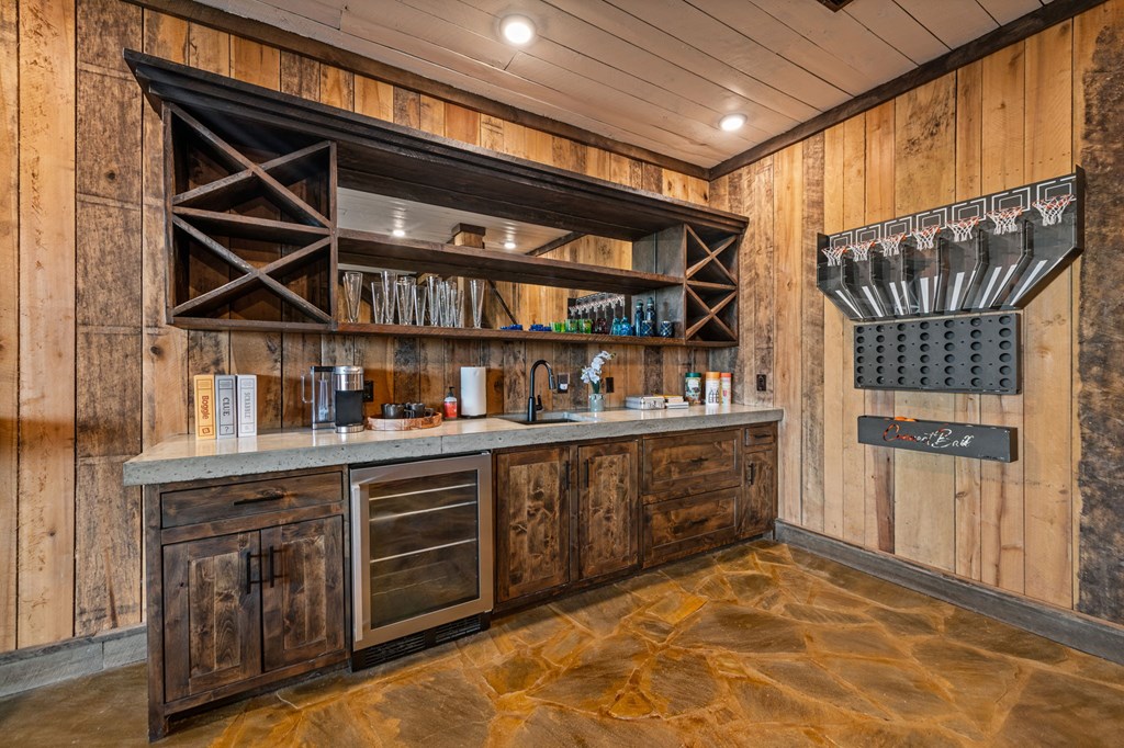 351 Black Dog Trail