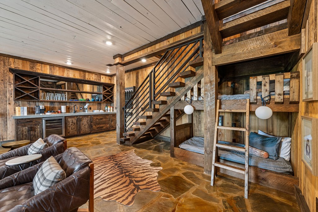 351 Black Dog Trail