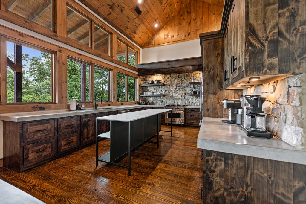 351 Black Dog Trail