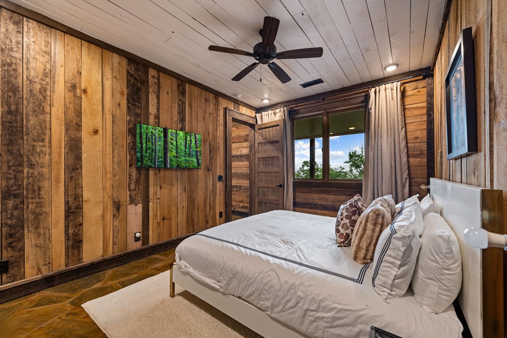 351 Black Dog Trail