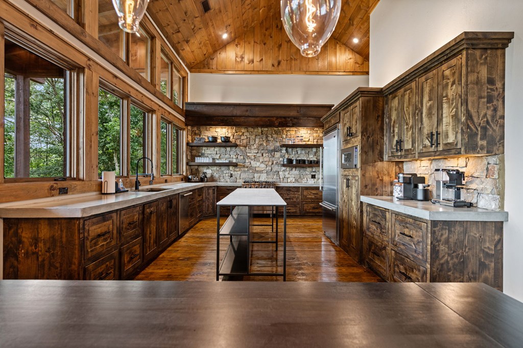 351 Black Dog Trail