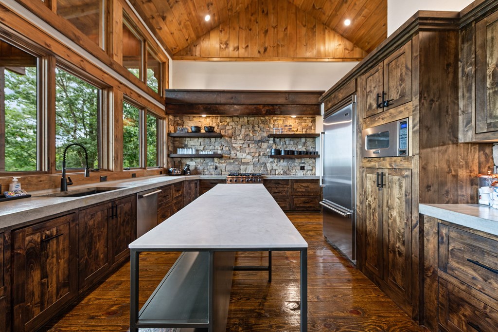 351 Black Dog Trail