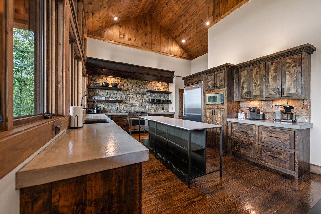 351 Black Dog Trail