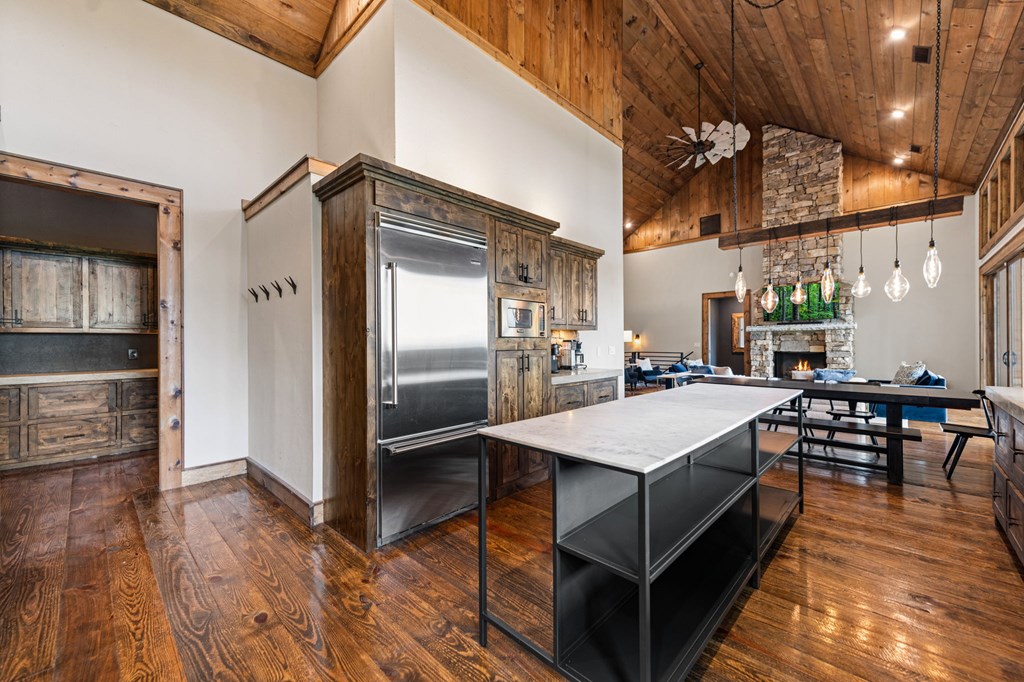 351 Black Dog Trail