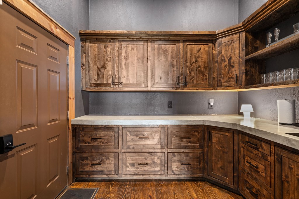 351 Black Dog Trail