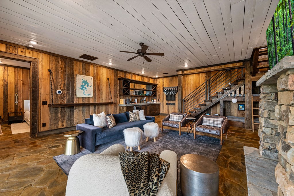351 Black Dog Trail