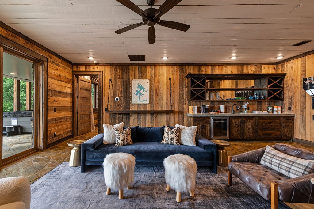 351 Black Dog Trail