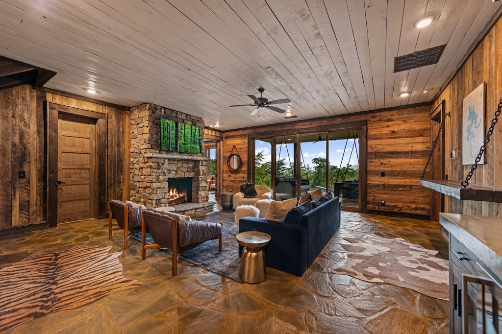 351 Black Dog Trail