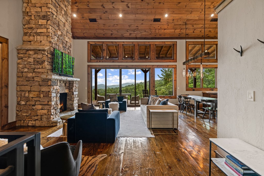 351 Black Dog Trail