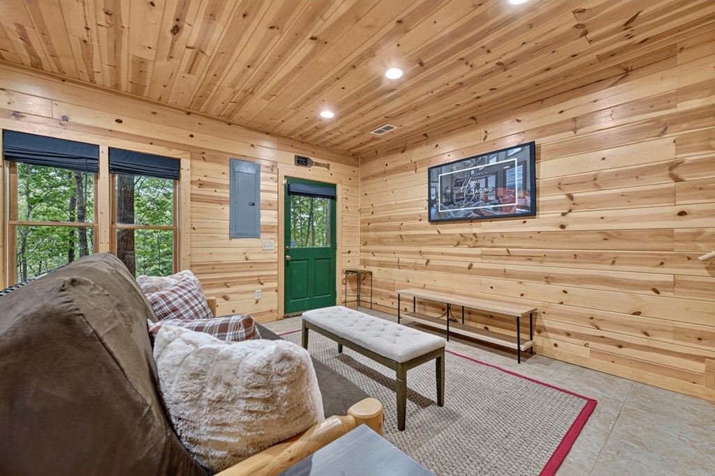 541 Little Bushy Head Road