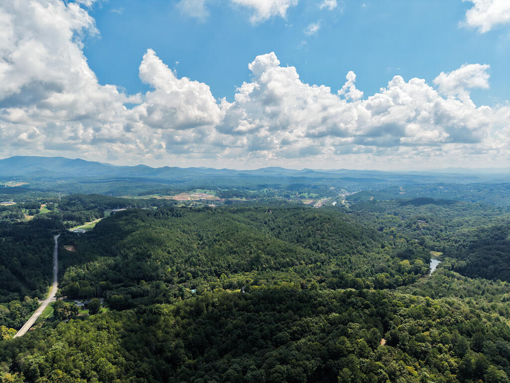 104 Hideaway Overlook