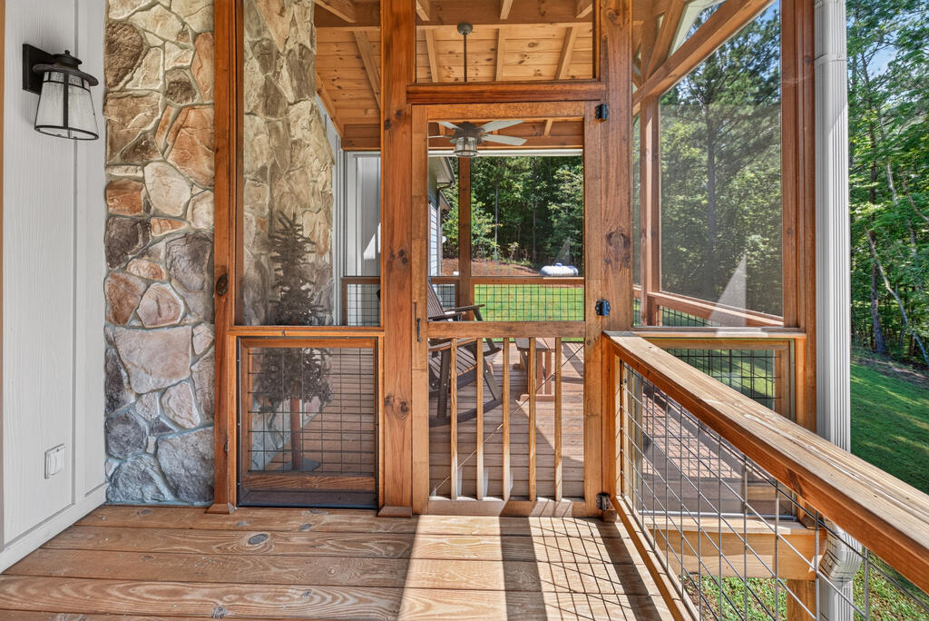 104 Hideaway Overlook