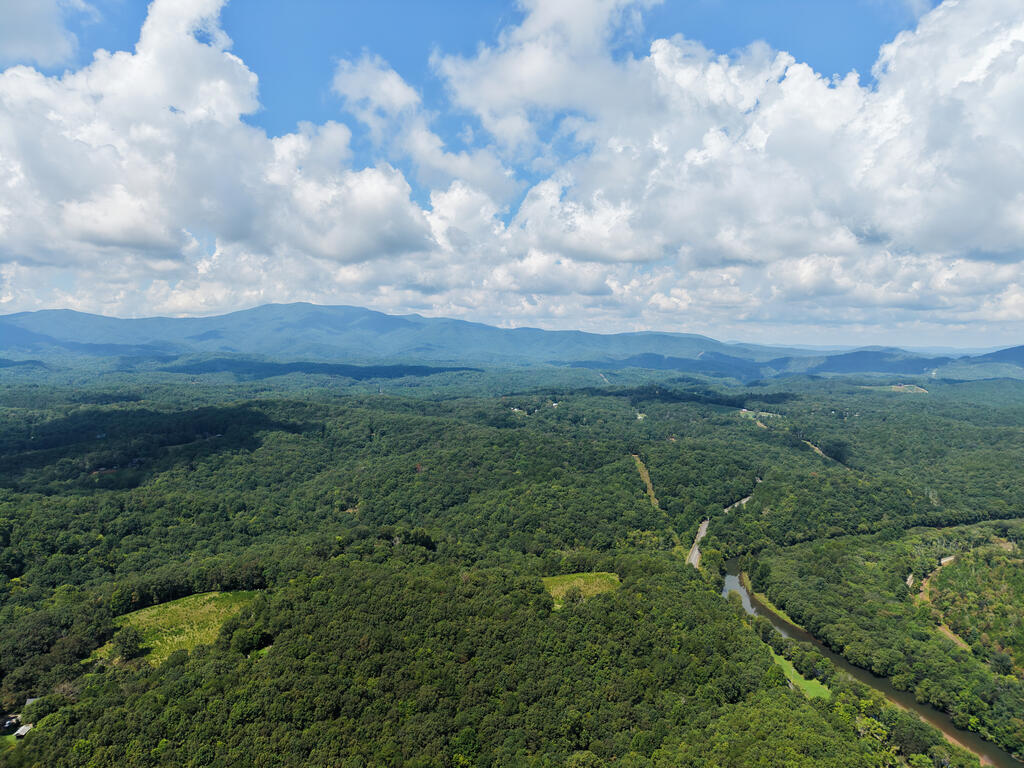 104 Hideaway Overlook