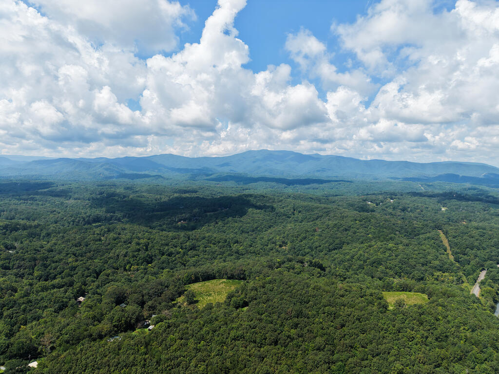 104 Hideaway Overlook