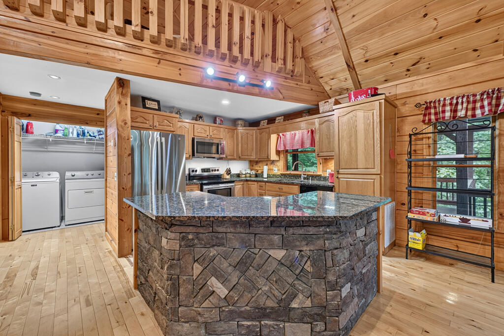466 Hoot Owl Hill