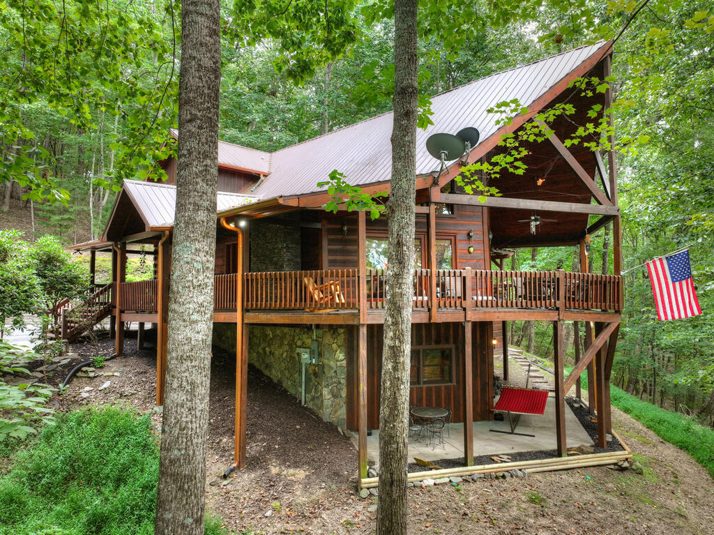 466 Hoot Owl Hill