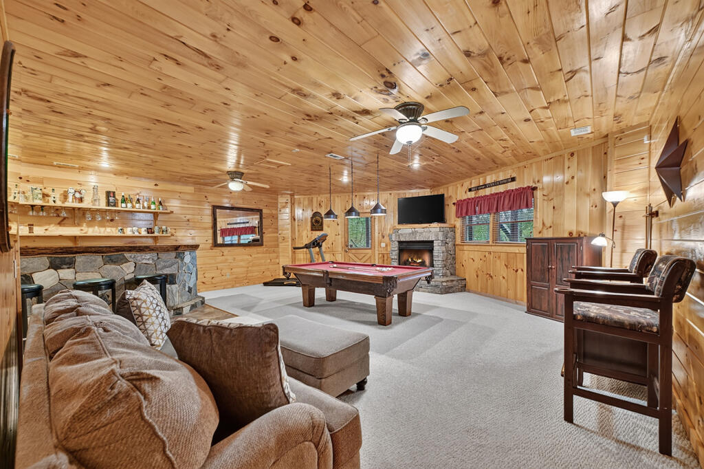 466 Hoot Owl Hill