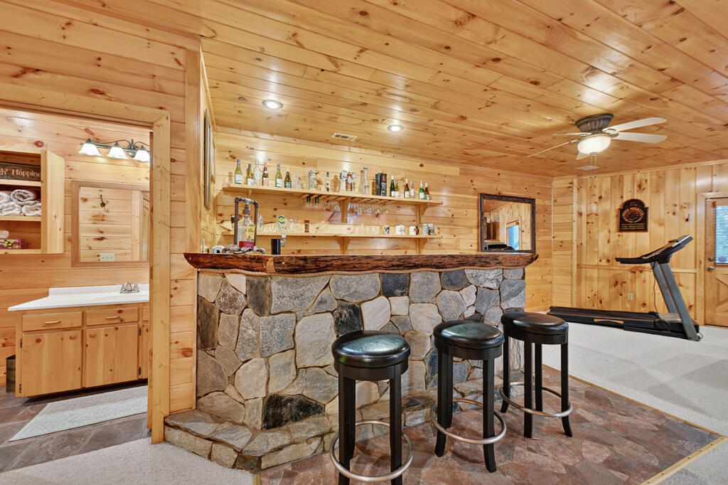 466 Hoot Owl Hill