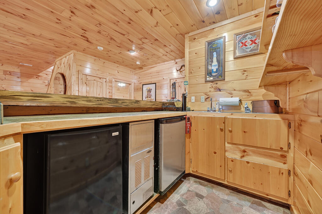 466 Hoot Owl Hill