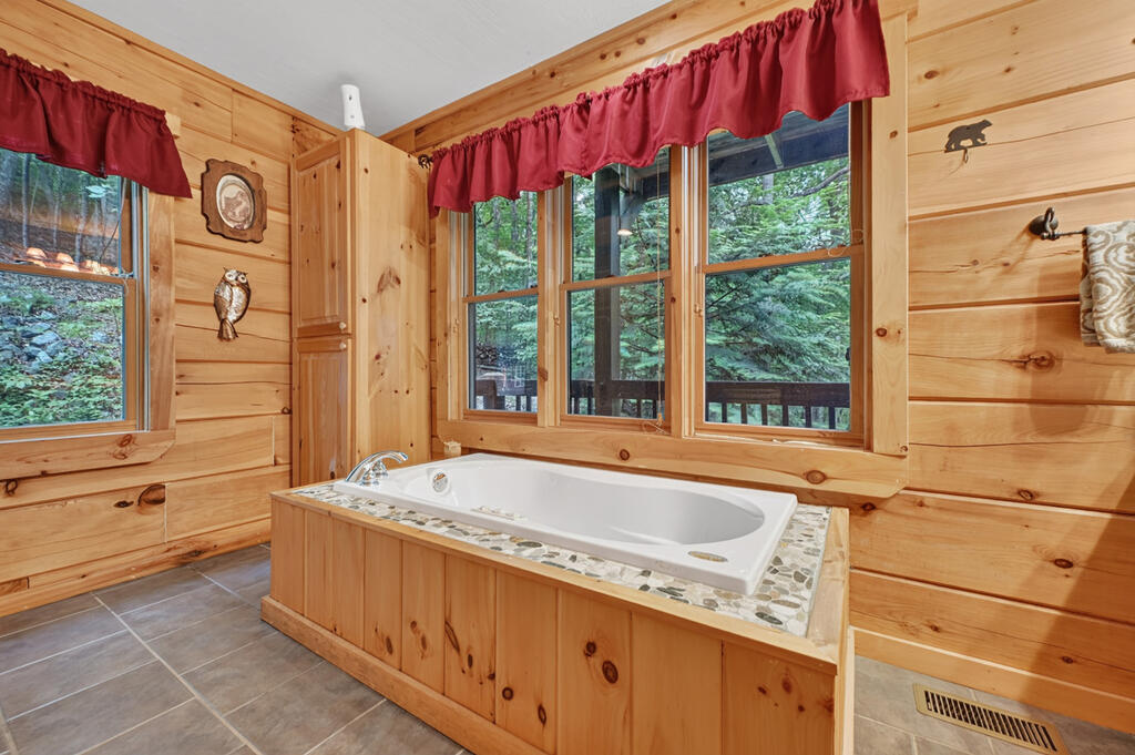 466 Hoot Owl Hill