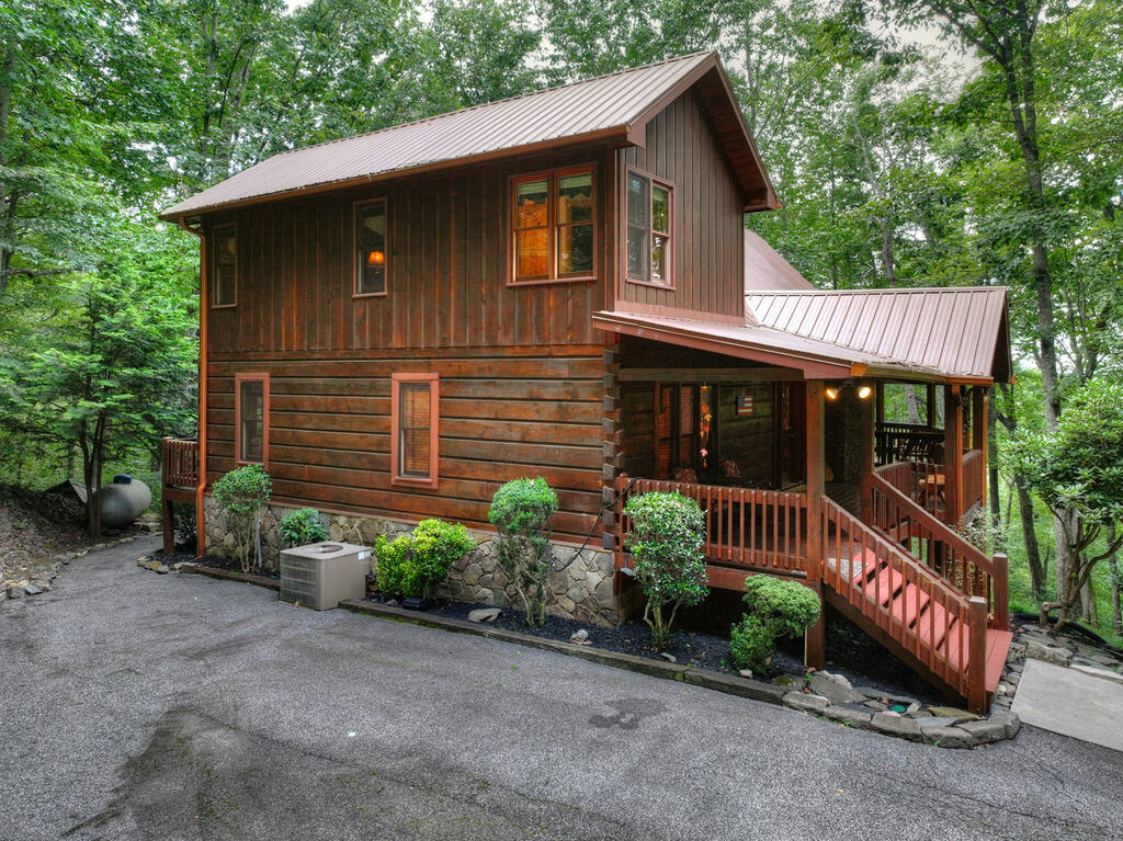 466 Hoot Owl Hill