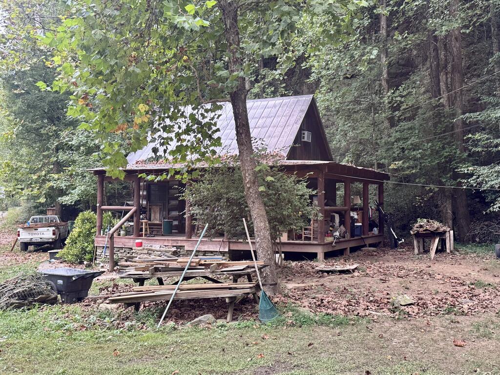 3744 Tails Creek Road