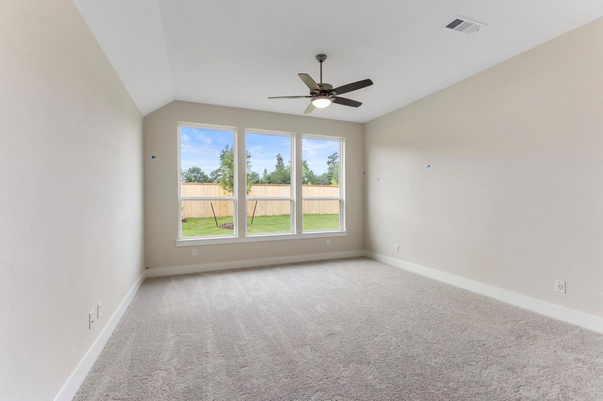 8143 Fenway Heights Dr