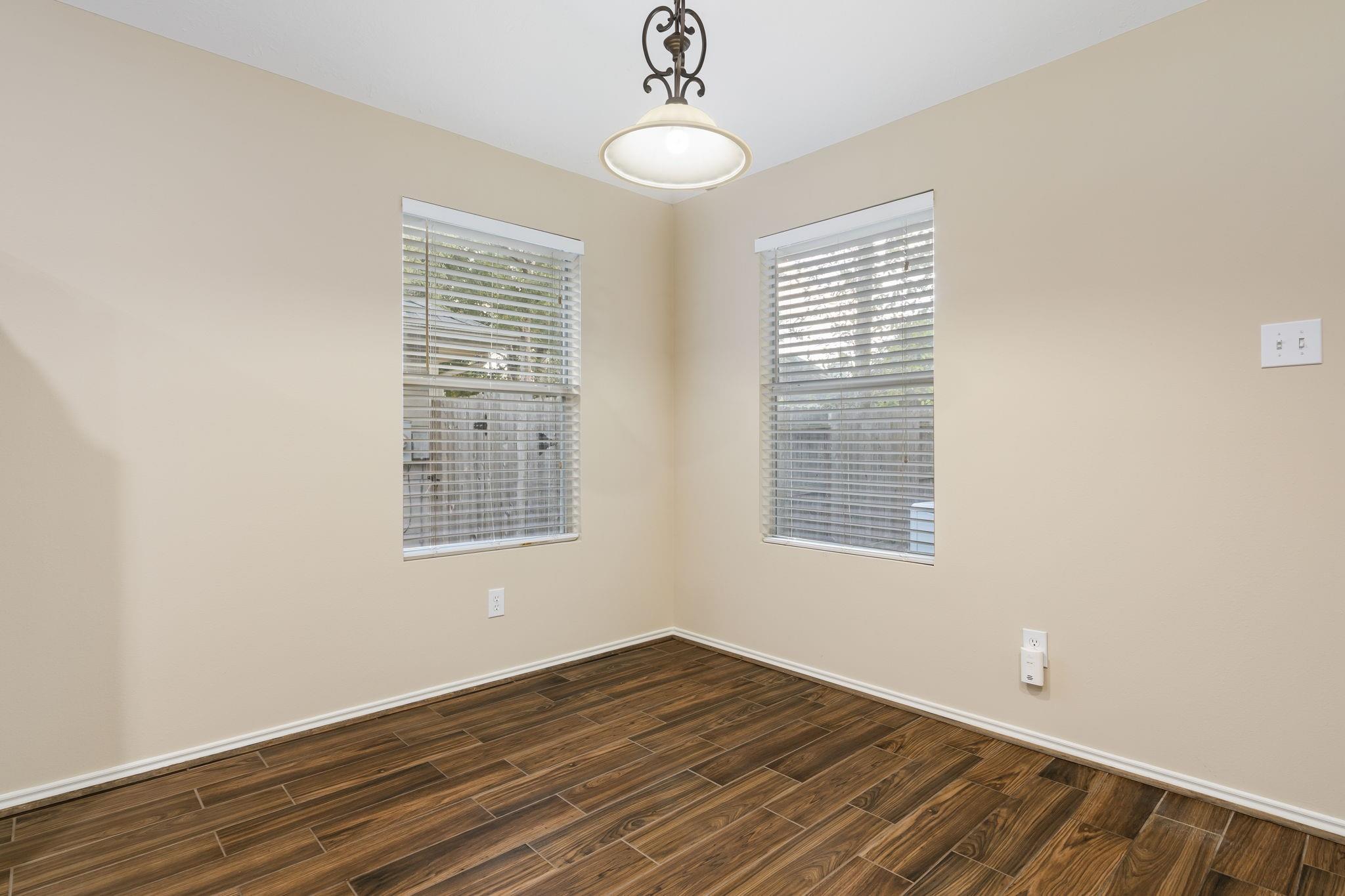 26 S Vesper Bend Circle