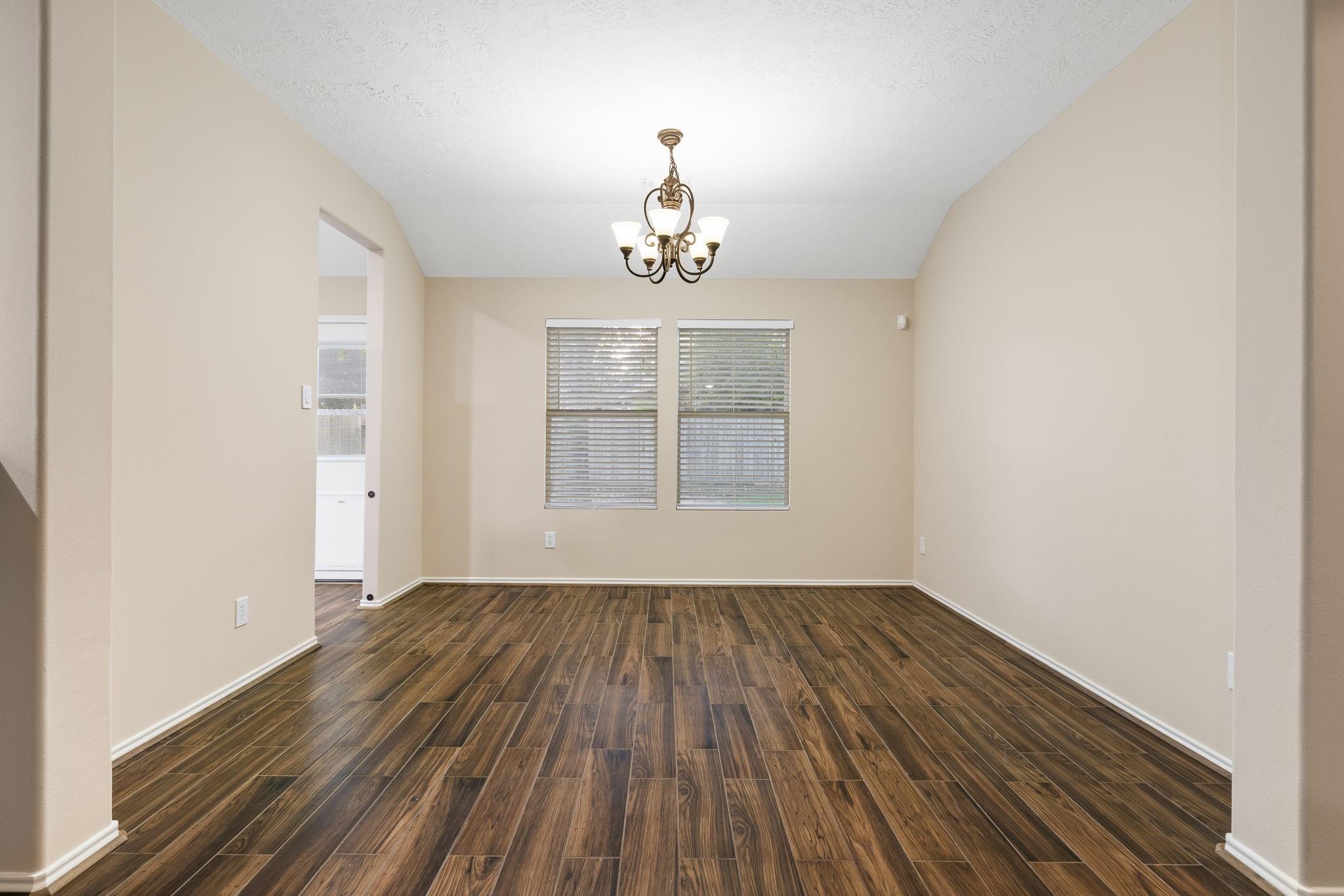 26 S Vesper Bend Circle