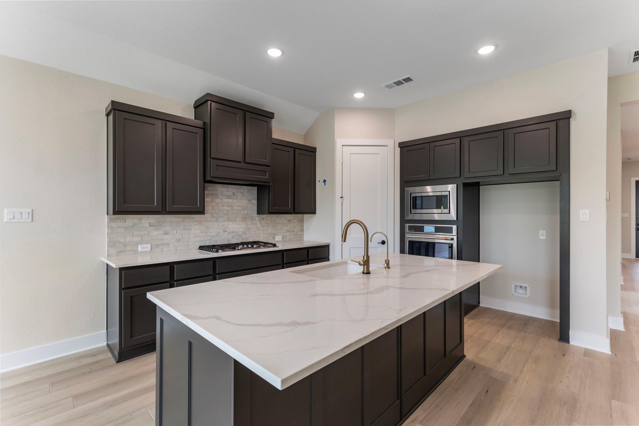 8143 Fenway Heights Dr