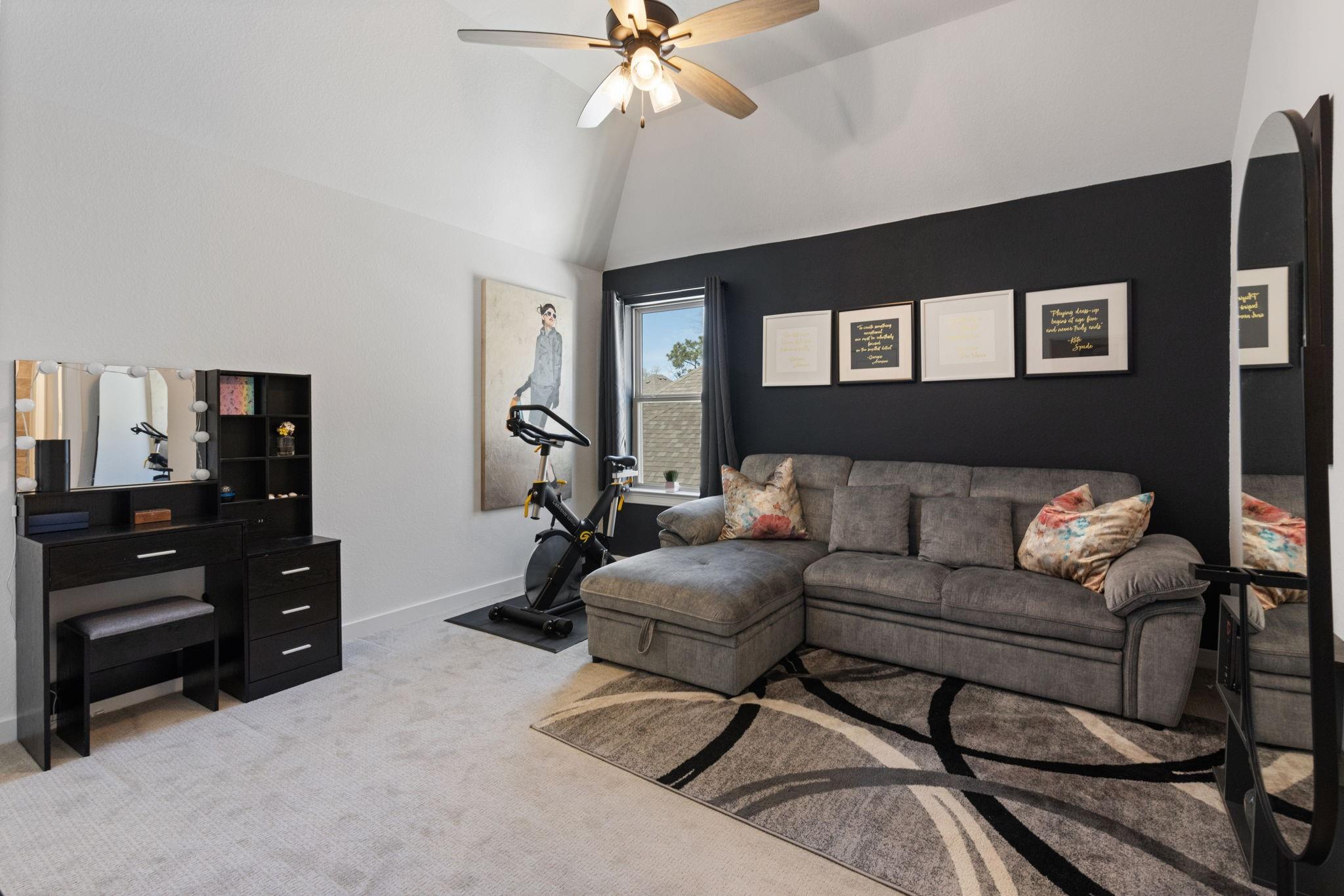 208 S Empress Green Place