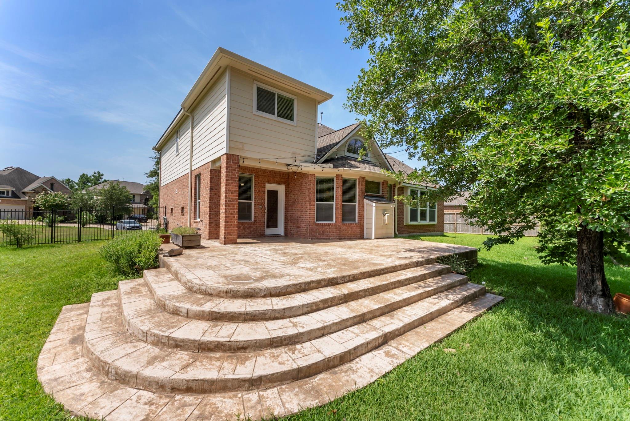 2 Granite Path Place