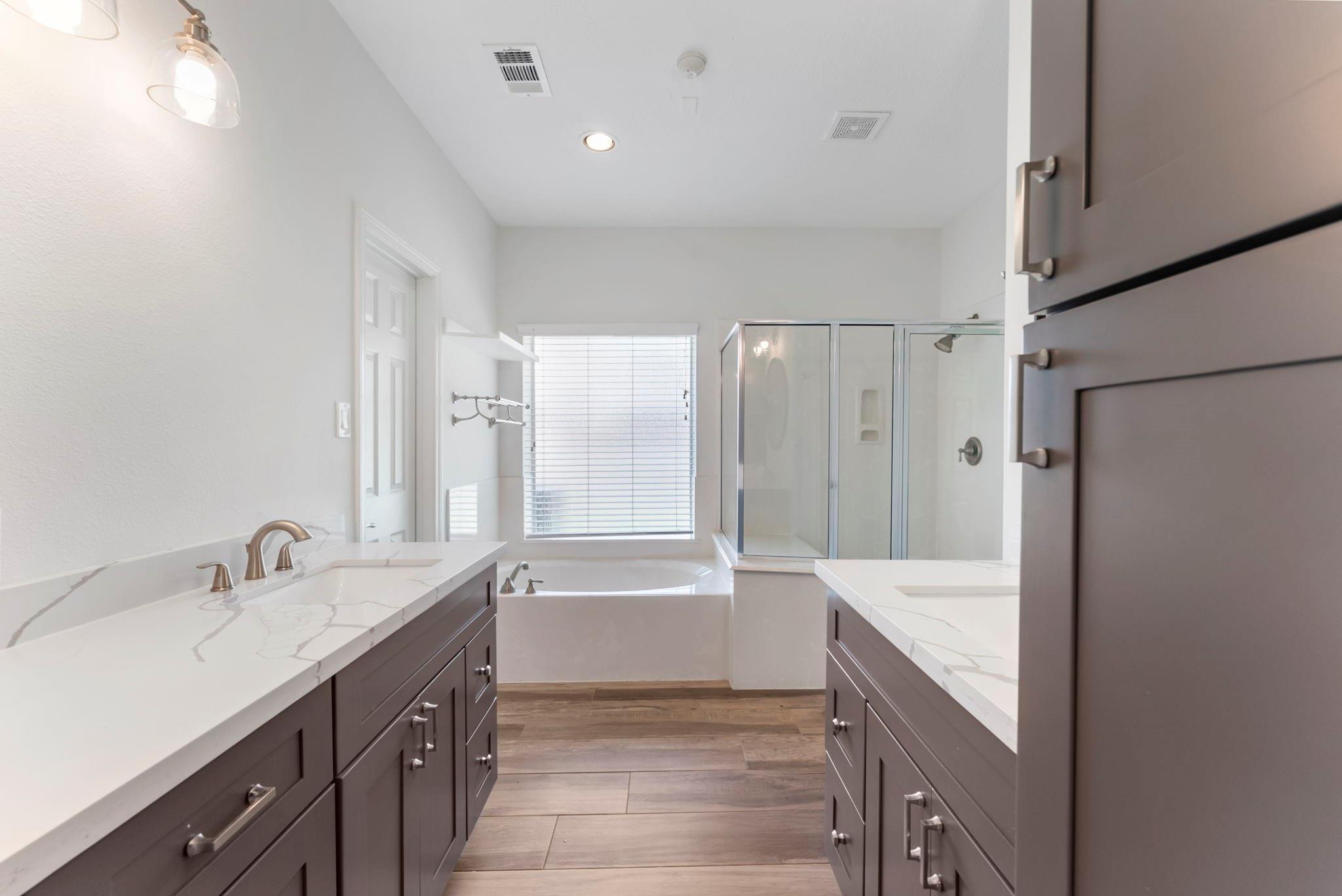 2 Granite Path Place
